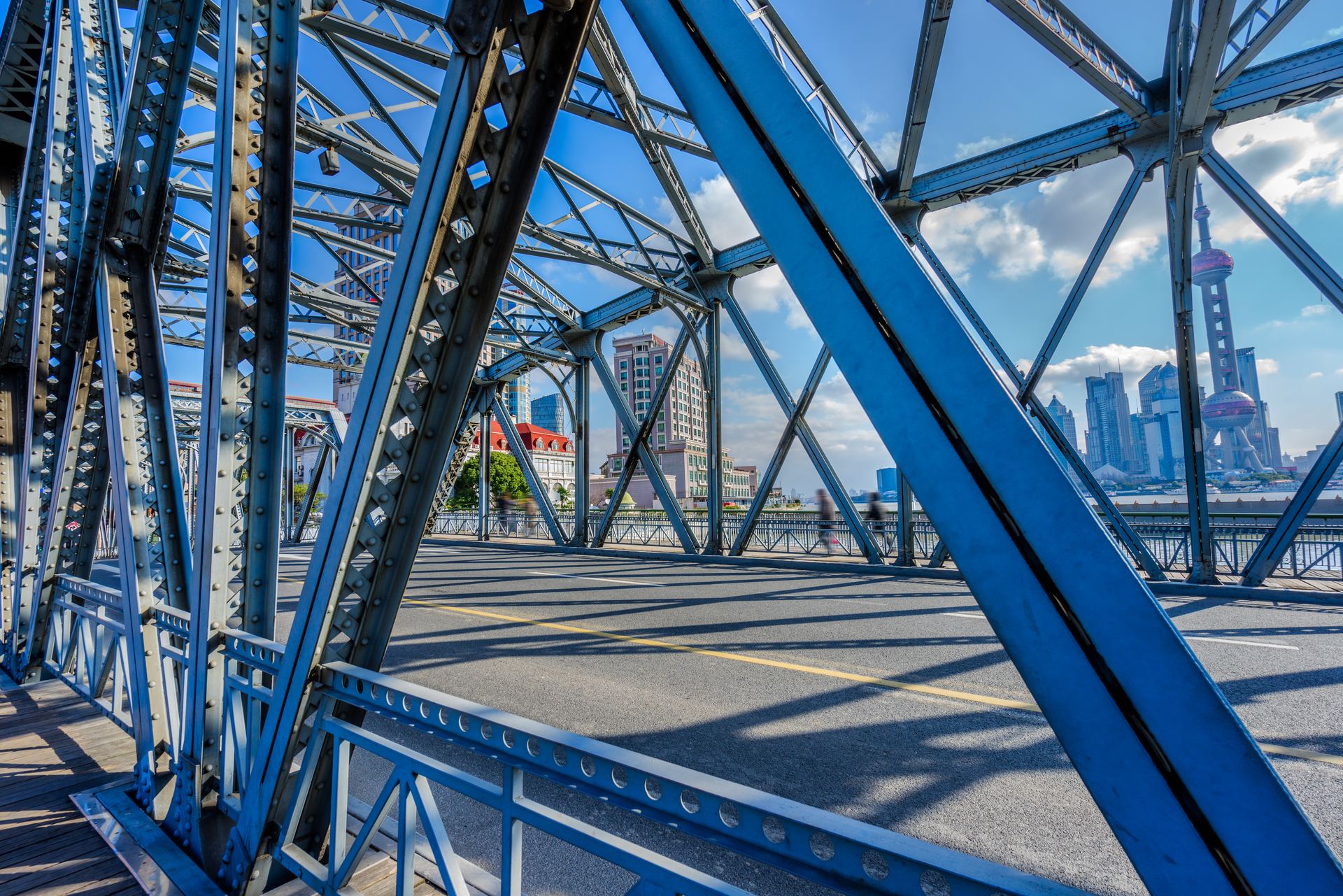 Steel truss bridge structure